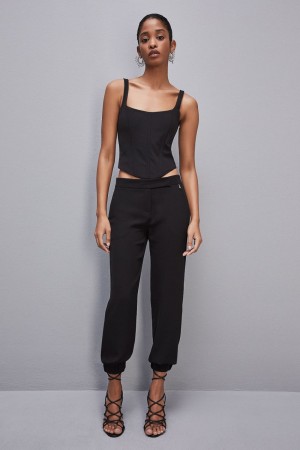 Patrizia Pepe Low-waisted Jogger Pants Mustat | NWA534062