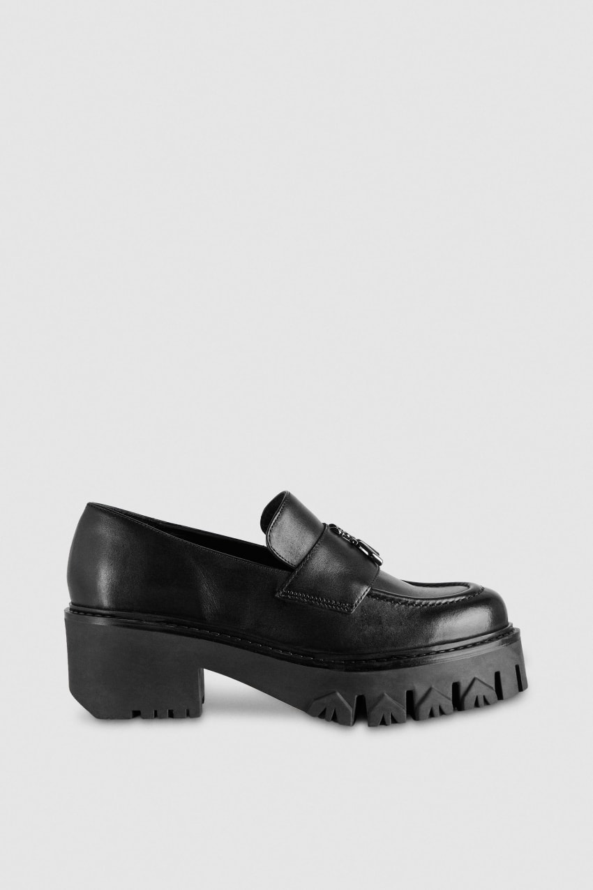 Patrizia Pepe Loafers Mustat | BWD246317